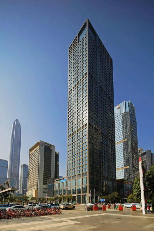 双节共悦，宝鹰集团筑福国家更辉煌更美好——建筑幕墙工程的匠心颂歌