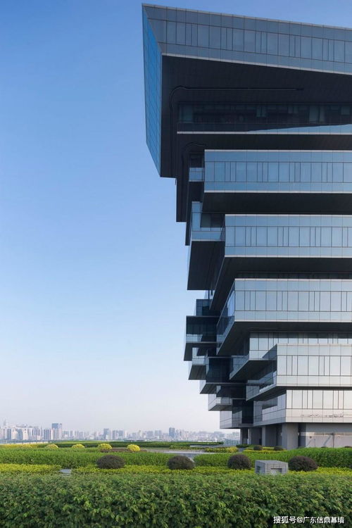钢结构玻璃幕墙施工技术与建筑幕墙工程应用分析